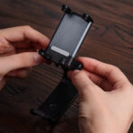 8BitDo Mobile Gaming Clip for Ultimate 2 - Image 11